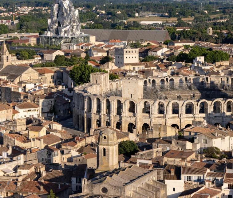 Apartamento Entre Tour Luma Et Arenes Arlés Exterior foto